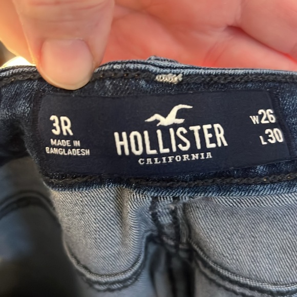 Hollister high-rise super skinny. size 26×30. - Picture 3 of 5